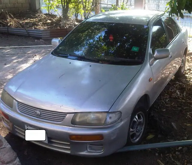 Mazda  Familia 1.8 3