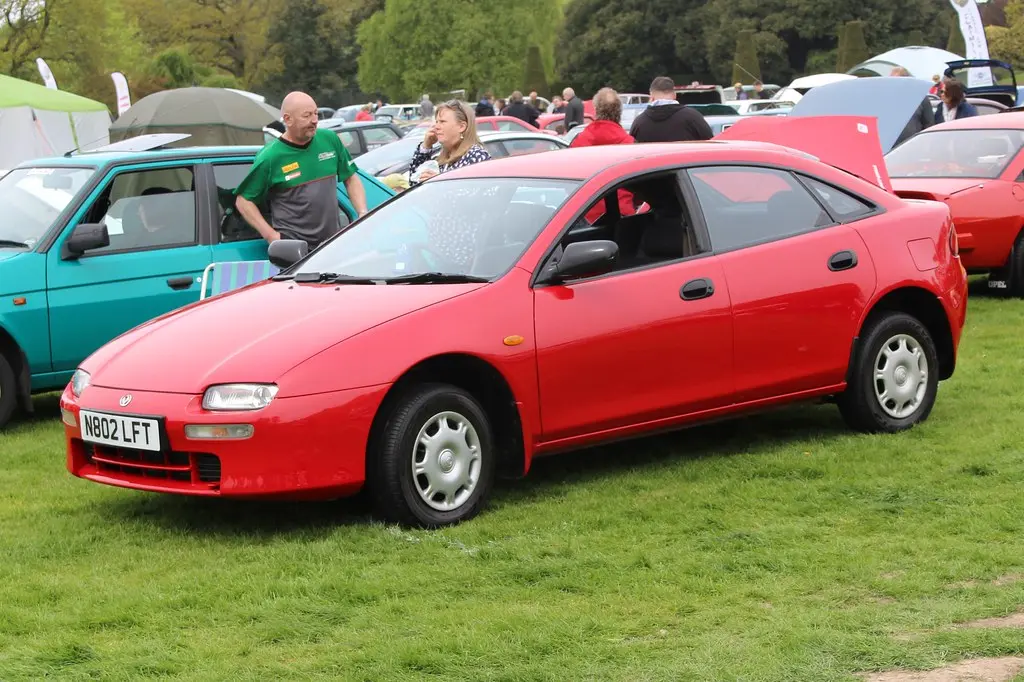 Mazda Lantis Lantis 1.6 4