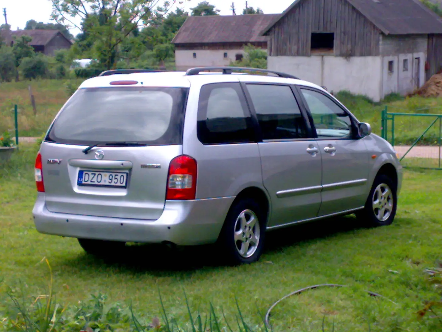 Mazda MPV MPV 2.0 3