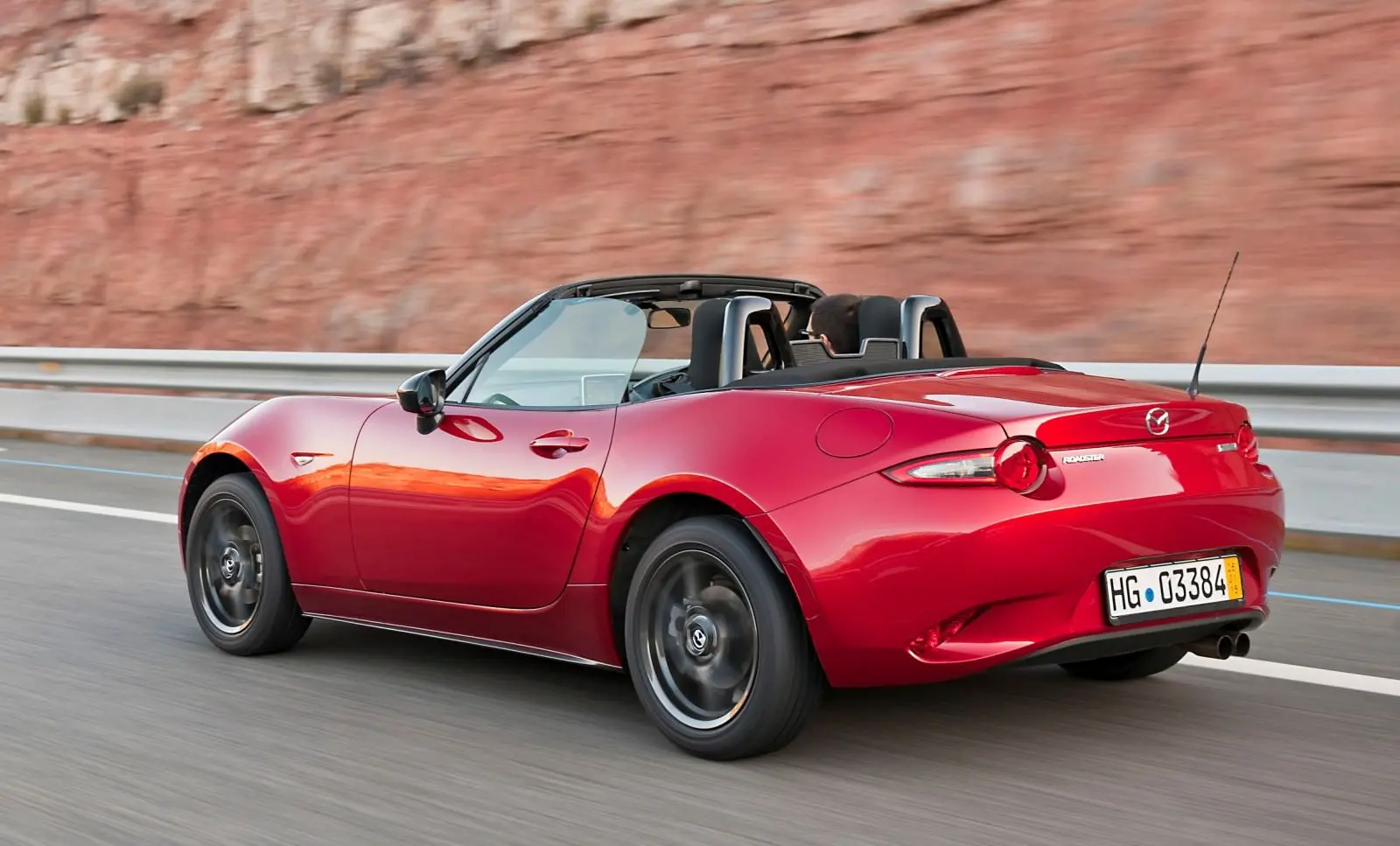 Mazda MX MX-5 1.5i SKY-G 5