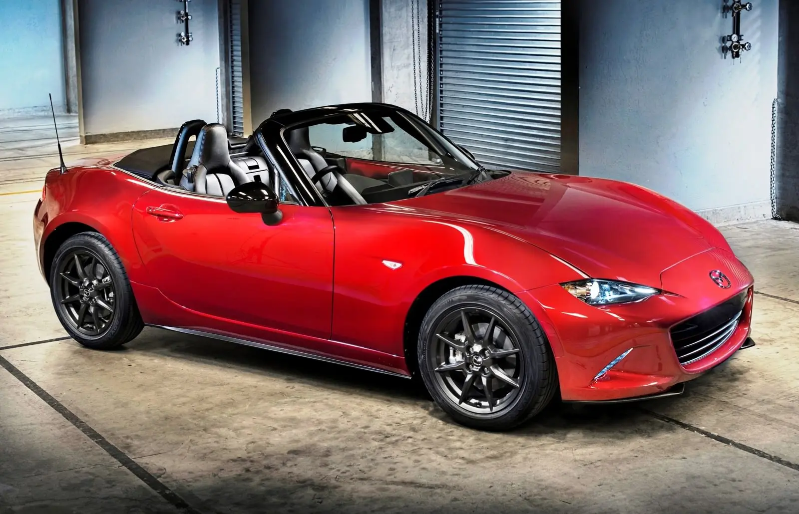 Mazda MX MX-5 1.5i SKY-G 4