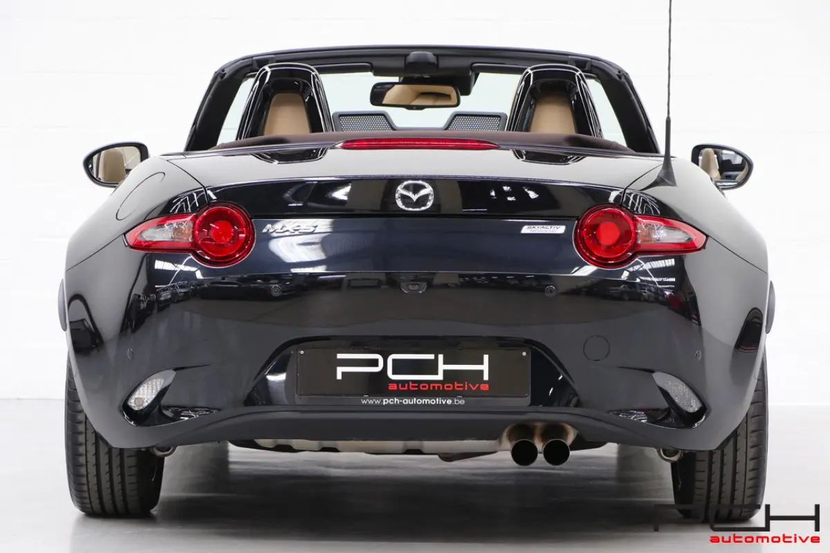 Mazda MX MX-5 1.5i SKY-G 5