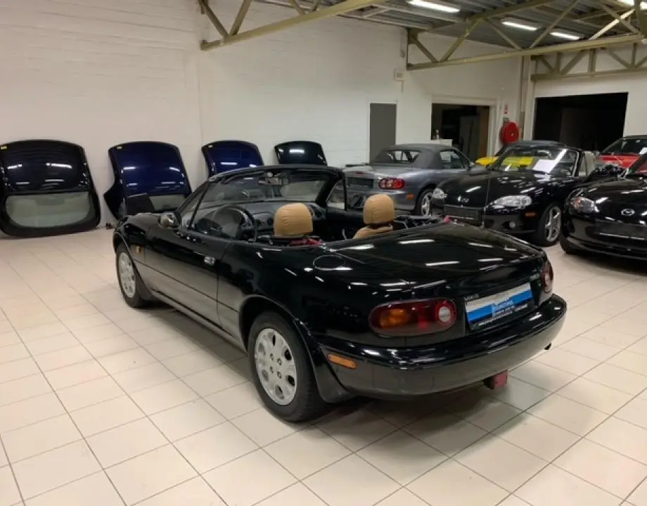 Mazda MX MX-5 1.6i 16V 6