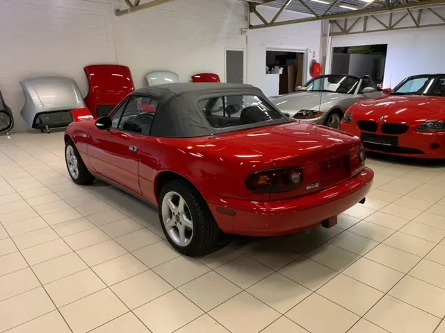 Mazda MX MX-5 1.6i 16V 7