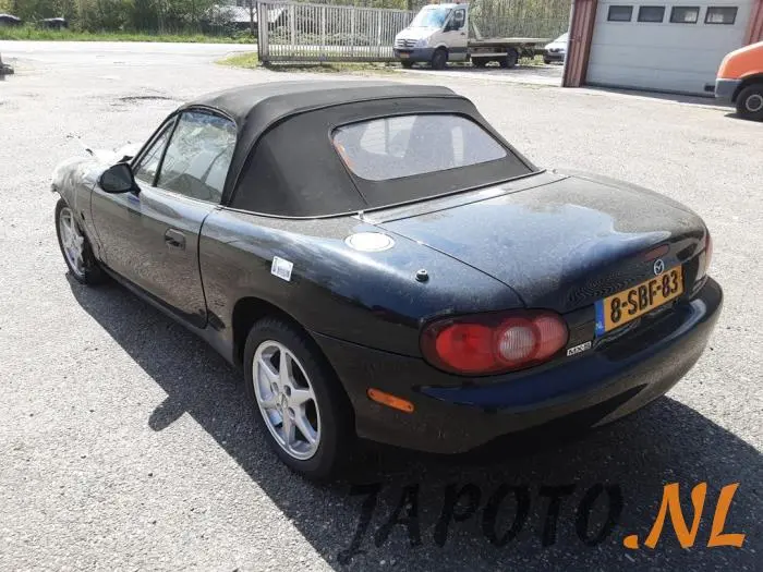 Mazda MX MX-5 1.6i 16V 5