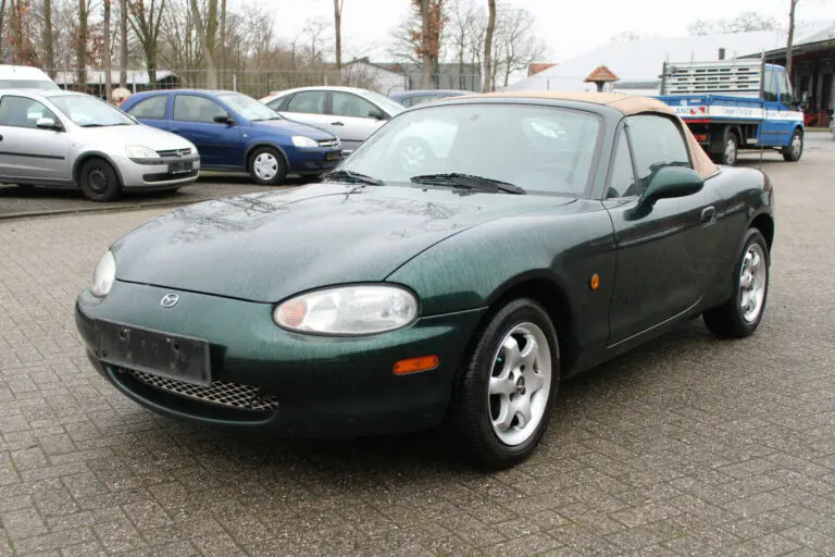 Mazda MX MX-5 1.6i 16V 7