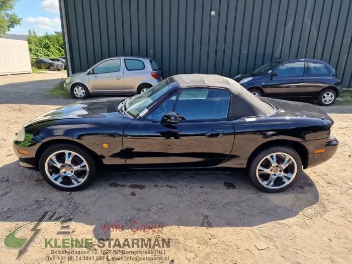 Mazda MX MX-5 1.6i 16V 6