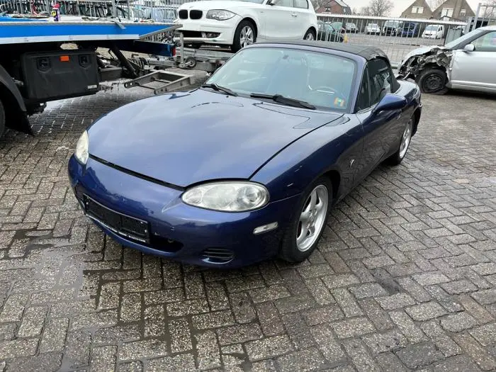 Mazda MX MX-5 1.6i 16V Magic 7
