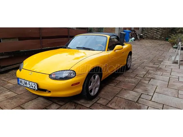 Mazda MX MX-5 1.6i 16V Soft Top GT 3
