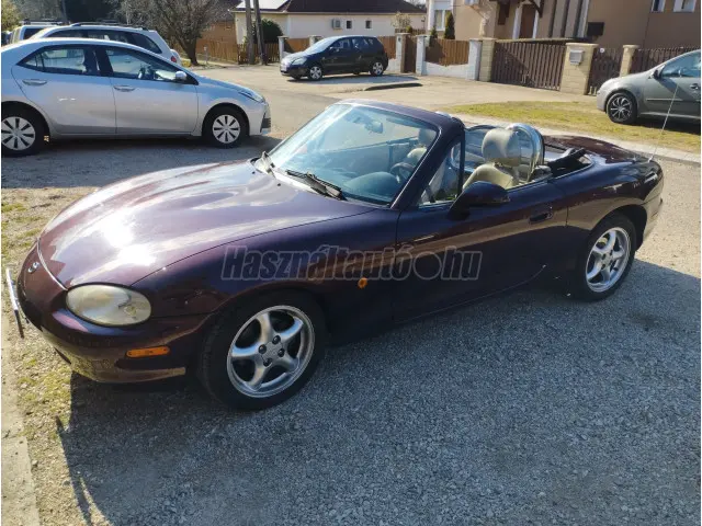 Mazda MX MX-5 1.6i 16V Soft Top Elegance 1