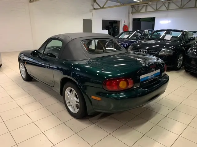 Mazda MX MX-5 1.6i 16V 0