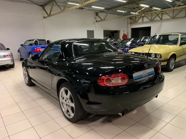 Mazda MX MX-5 1.8i 16V Challenge 3