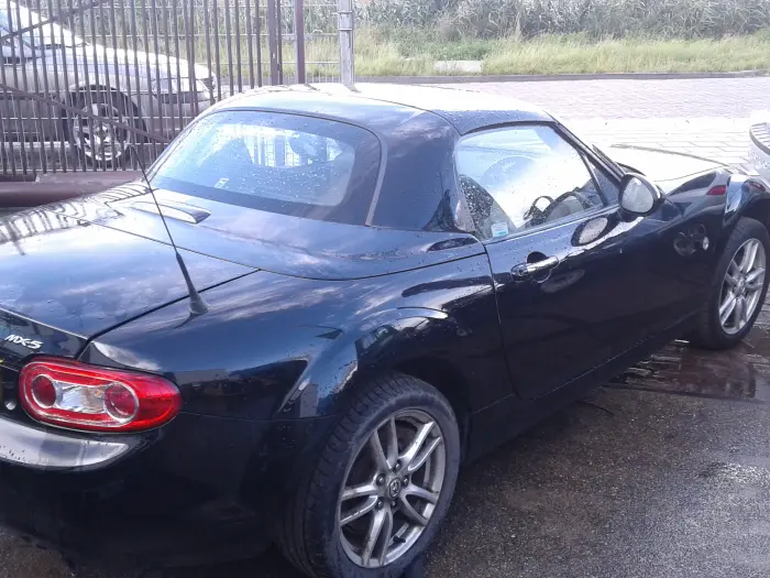Mazda MX MX-5 1.8i 16V Emotion 3