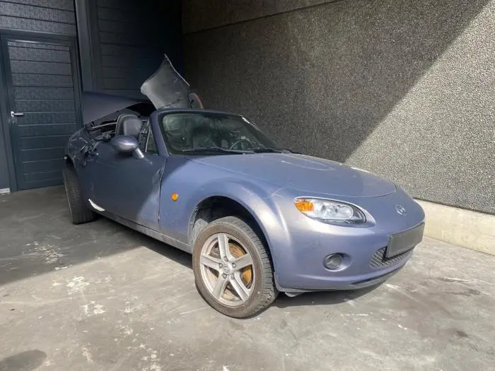 Mazda MX MX-5 1.8i 16V Revolution 5