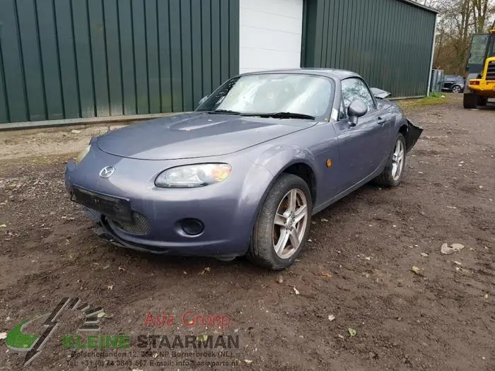Mazda MX MX-5 1.8i 16V Revolution 6
