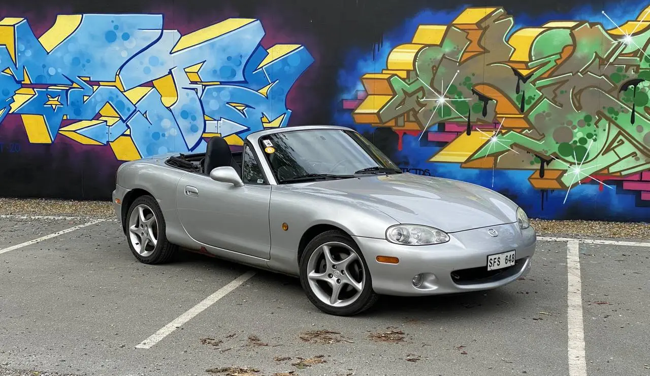Mazda MX MX-5 1.8i 16V Soft Top 6