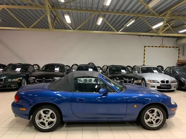 Mazda MX MX-5 1.8i 16V Soft Top Anniversary 4