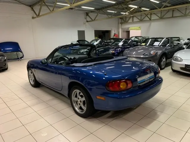 Mazda MX MX-5 1.8i 16V Soft Top Anniversary 7