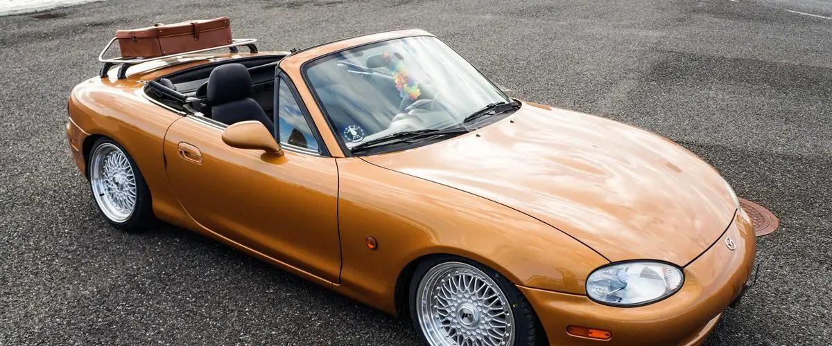 Mazda MX MX-5 1.8i 16V Soft Top 1