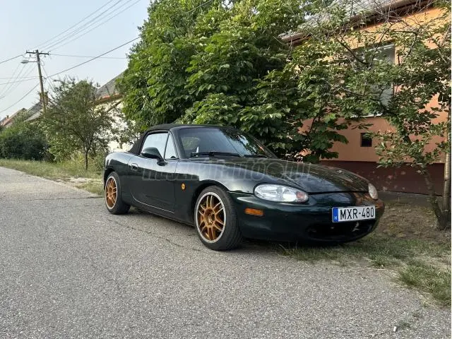 Mazda MX MX-5 1.8i 16V Soft Top GT 4