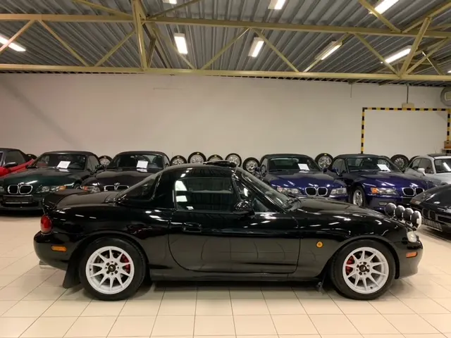 Mazda MX MX-5 1.8i 16V Challenge 1