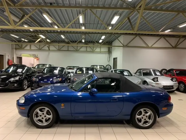 Mazda MX MX-5 1.8i 16V Youngster 4