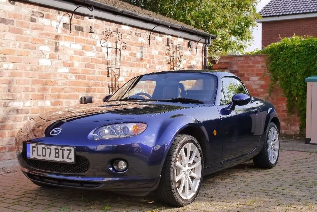 Mazda MX MX-5 2.0 DOHC 1