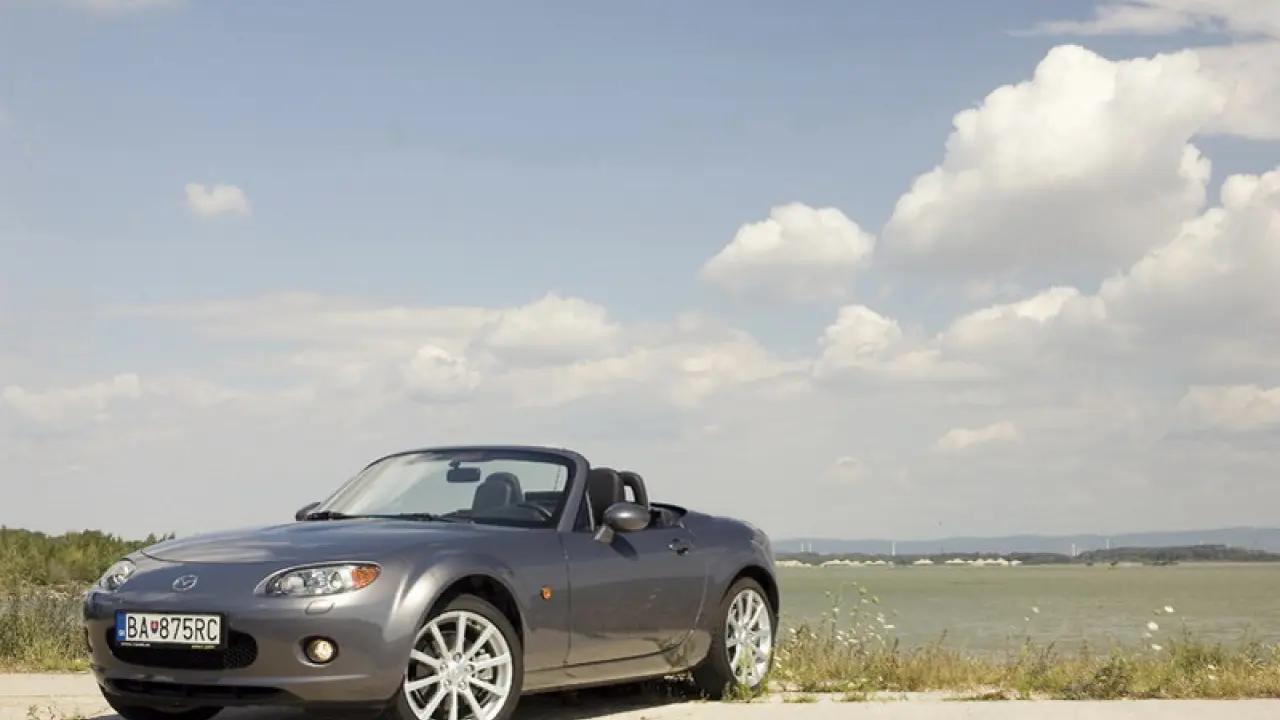Mazda MX MX-5 2.0i 16V Revolution 5