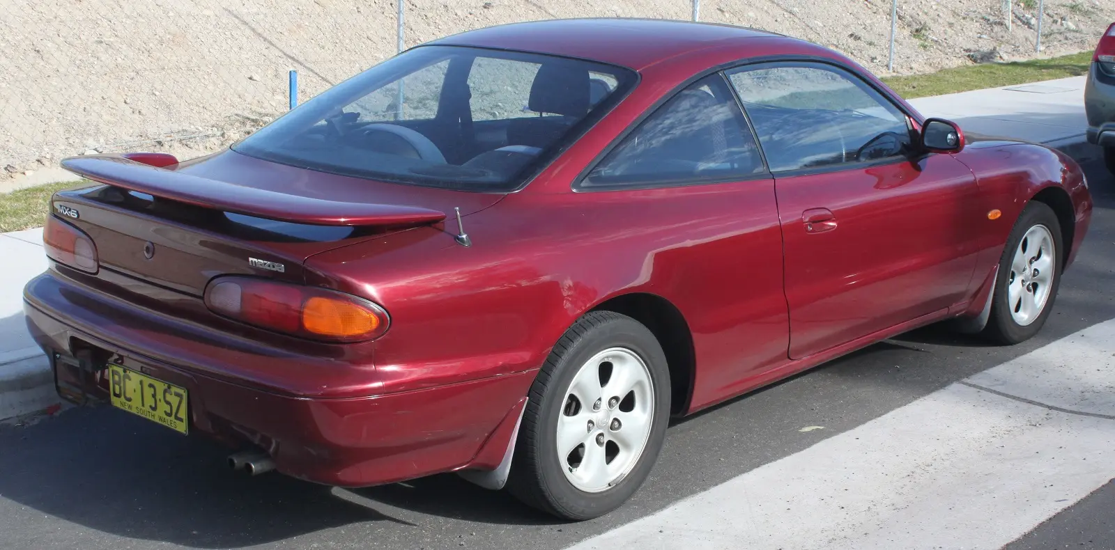 Mazda MX MX-6 2.0i 16V 3
