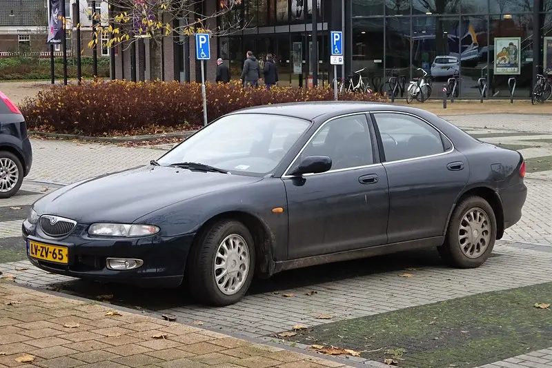 Mazda Xedos Xedos 6 2.0i 16V 4