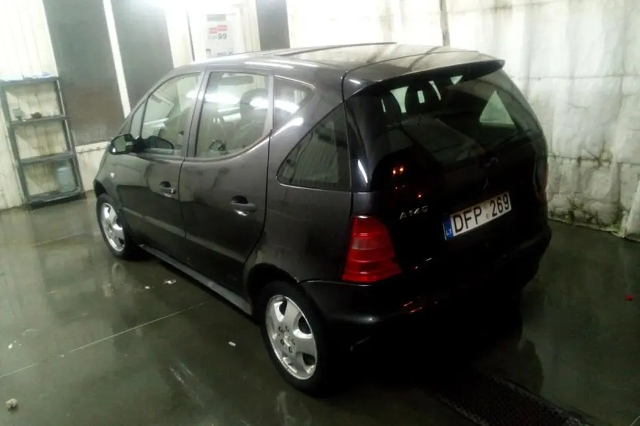 Mercedes-Benz  A 140 Avantgarde 2