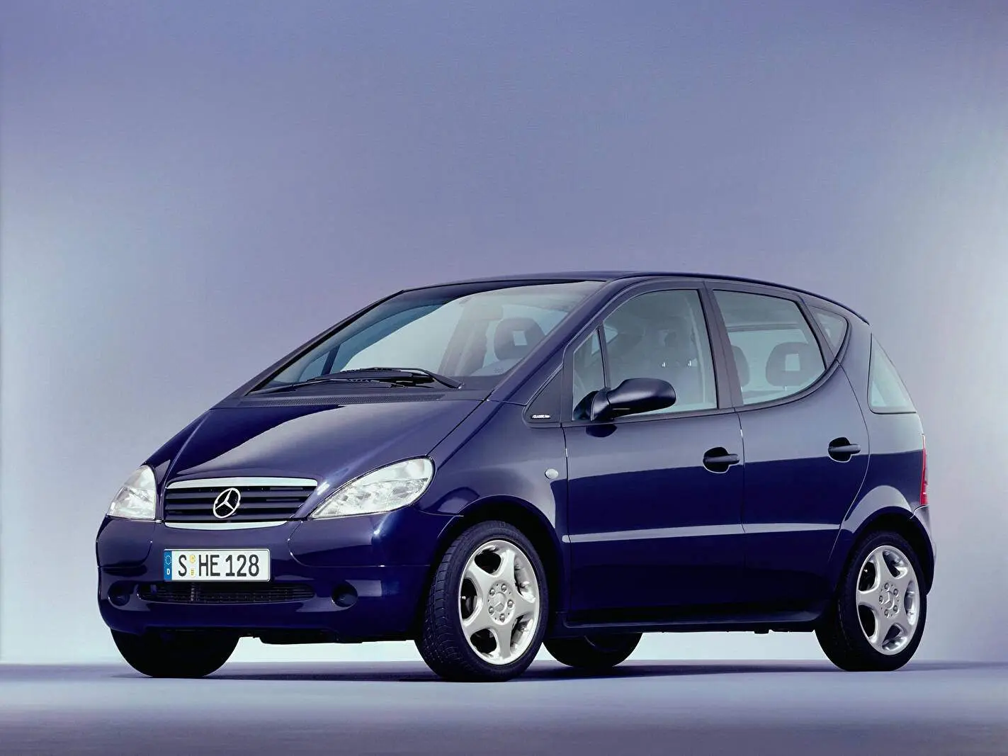 Mercedes-Benz  A 140 Classic 5