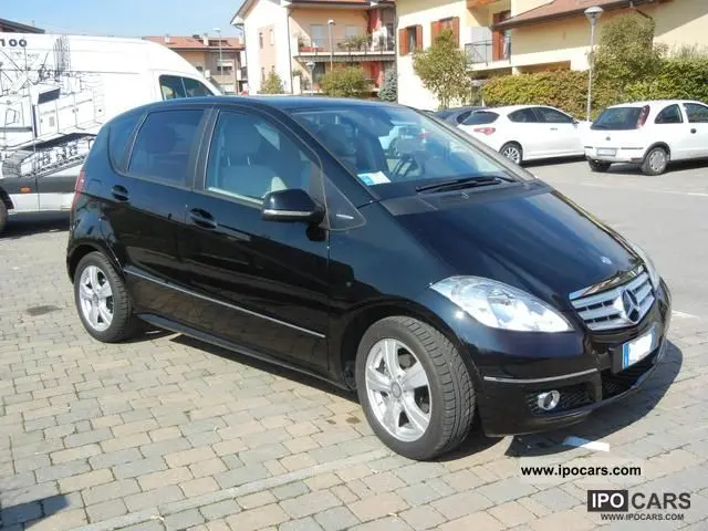 Mercedes-Benz  A 150 Classic 2