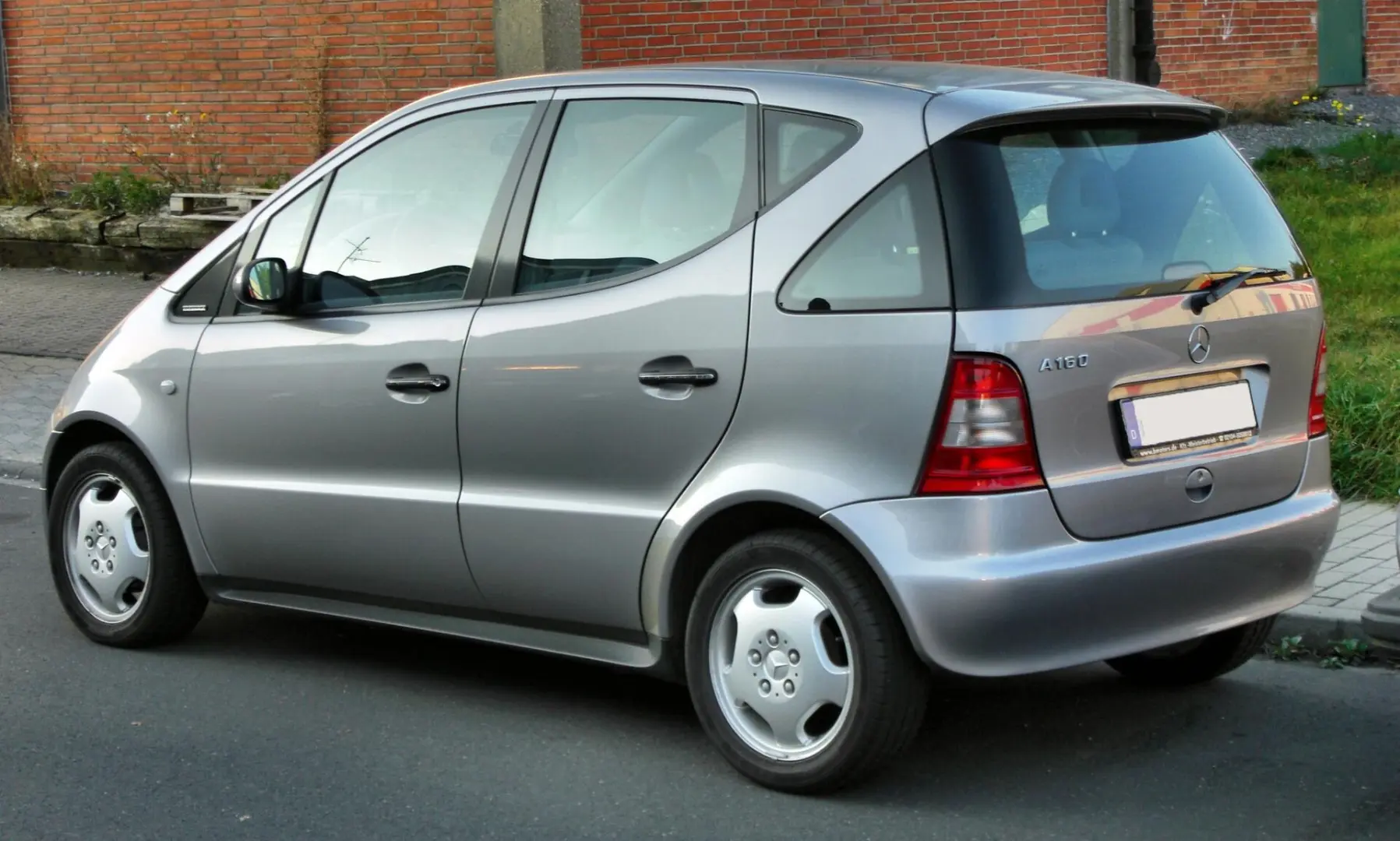 Mercedes-Benz  A 160 Elegance 4