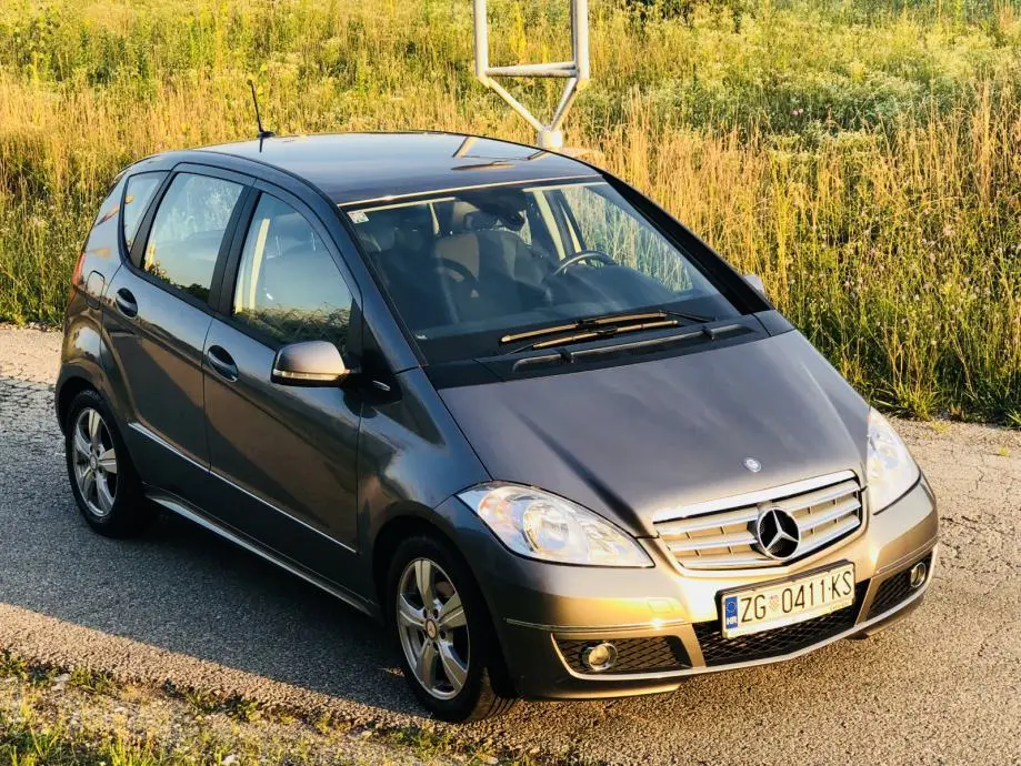 Mercedes-Benz  A 160 Classic 6