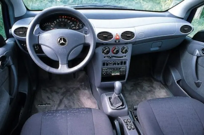 Mercedes-Benz  A 160 Elegance 7