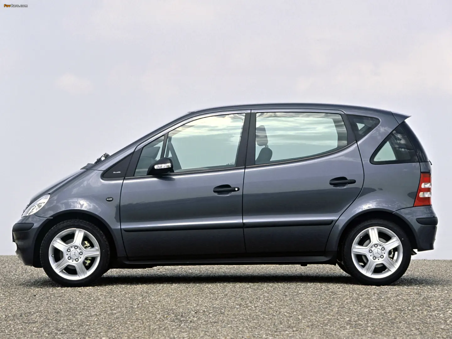 Mercedes-Benz  A 160 Elegance 5