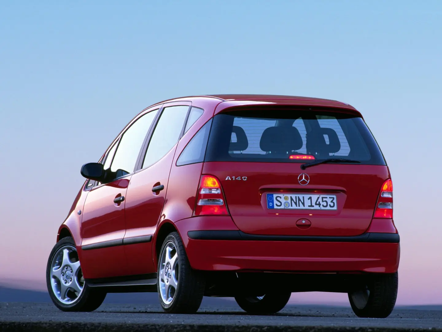 Mercedes-Benz  A 170 Classic 2
