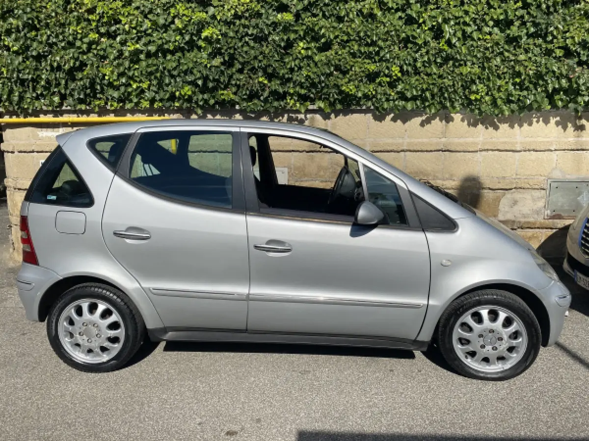 Mercedes-Benz  A 170 Elegance Auto 3