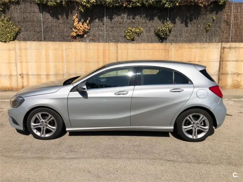 Mercedes-Benz  A 180 BlueEFFICIENCY Prime 3