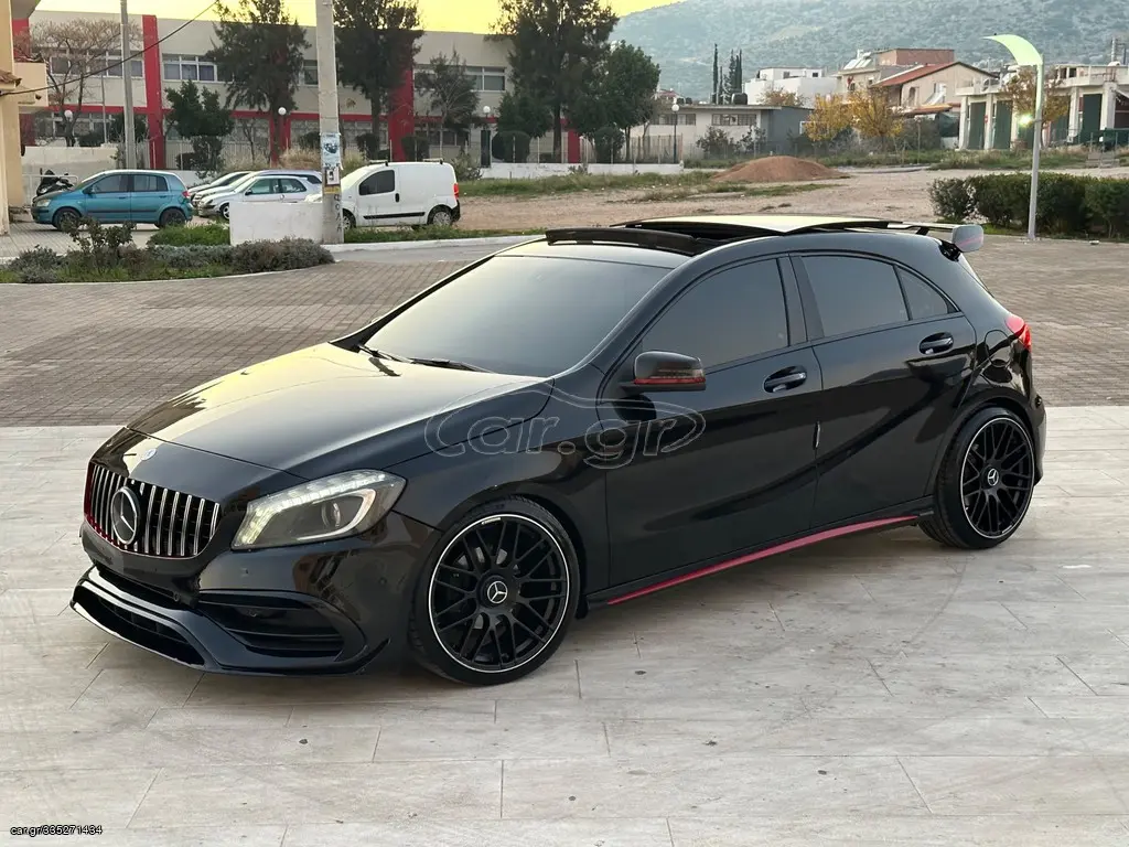Mercedes-Benz  A 180 BlueEFFICIENCY Urban 7G-DCT 4