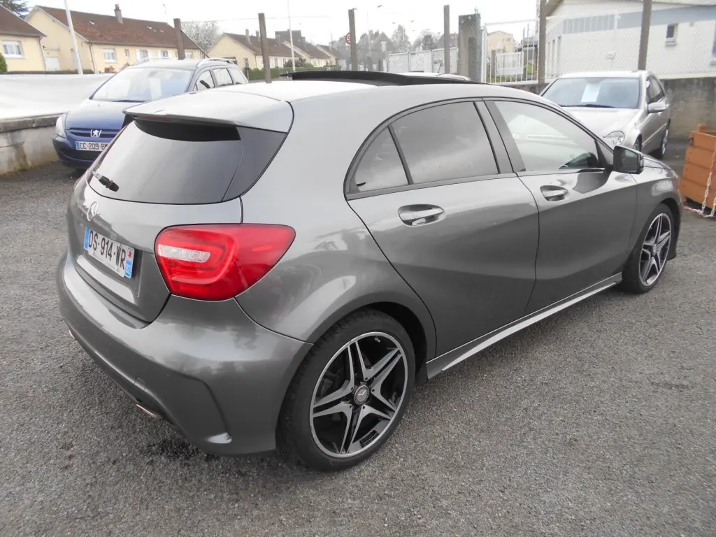 Mercedes-Benz  A 180 CDI BlueEFFICIENCY AMG 7G-DCT 6