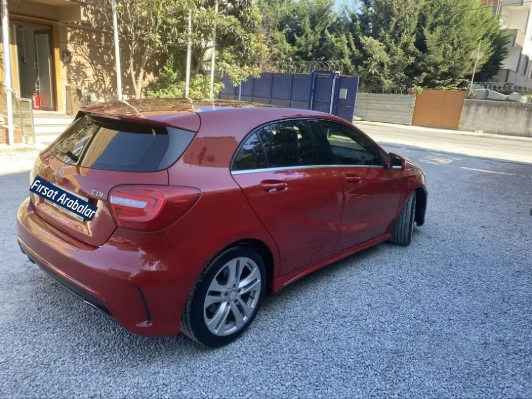 Mercedes-Benz  A 180 CDI BlueEFFICIENCY AMG 7G-DCT 6