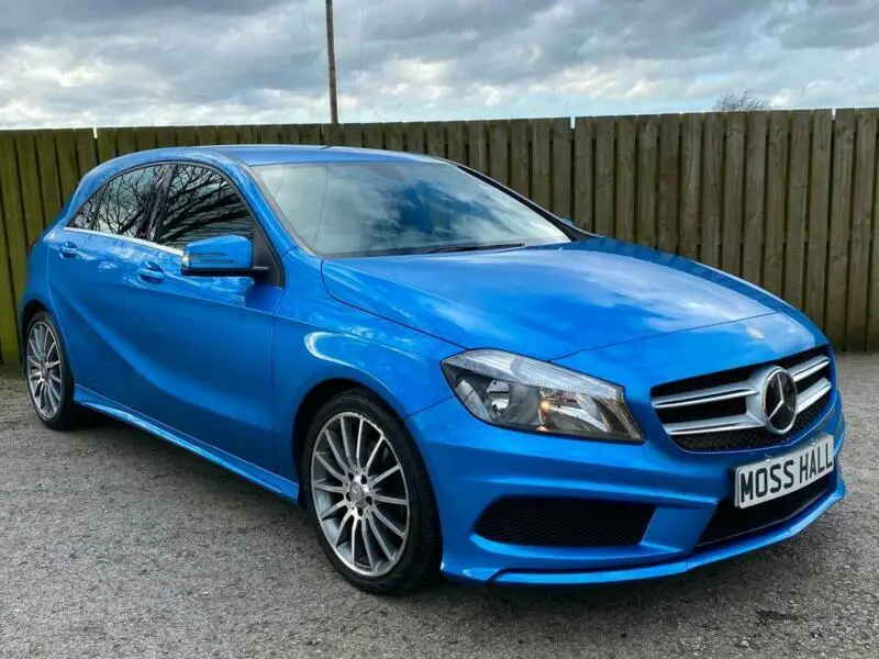 Mercedes-Benz  A 180 CDI BlueEFFICIENCY AMG Sport 7G-DCT 6