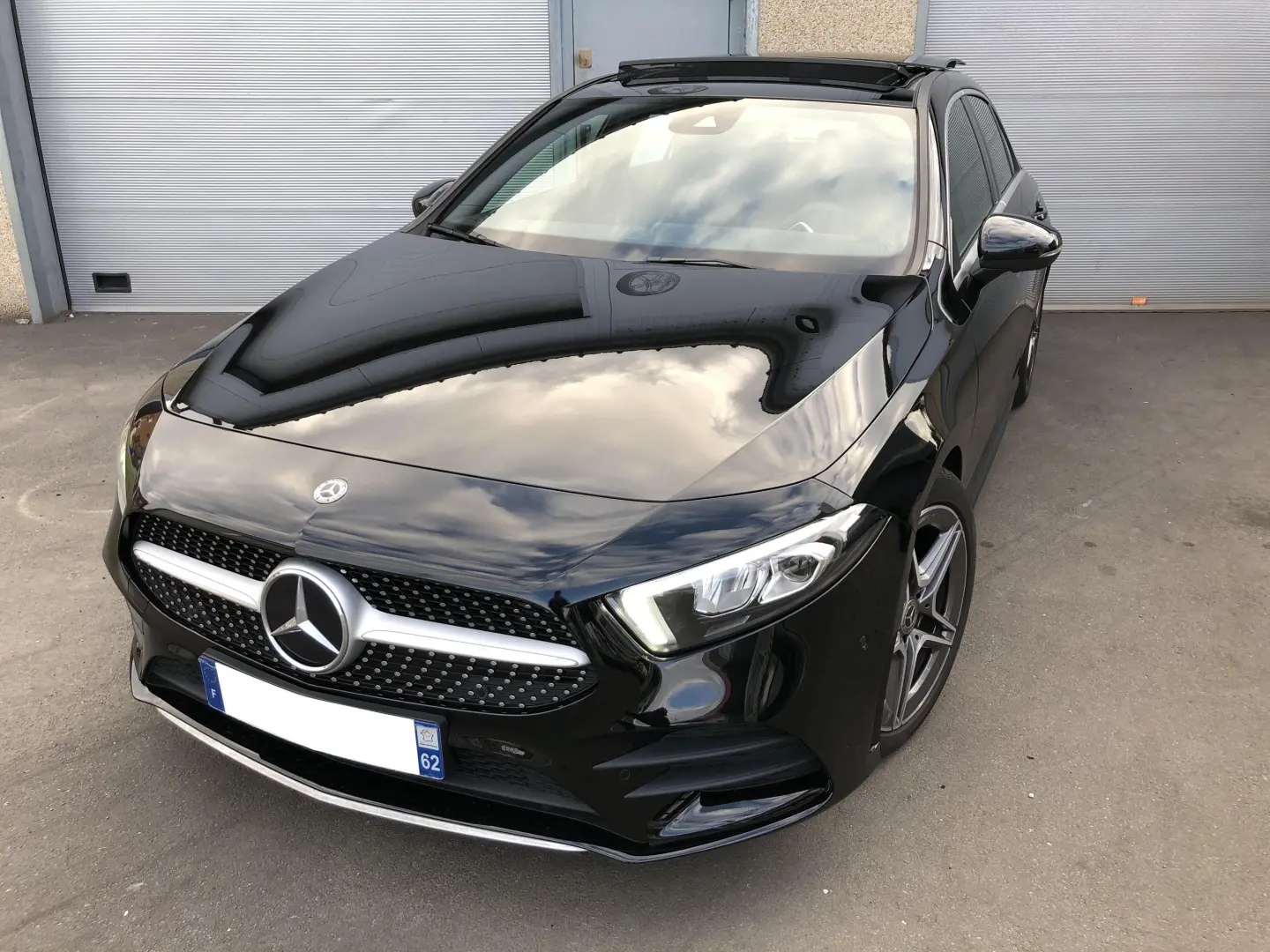 Mercedes-Benz  A 180 d AMG 7G-DCT 3
