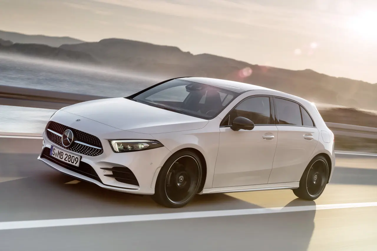 Mercedes-Benz  A 180 d AMG 7G-DCT 6