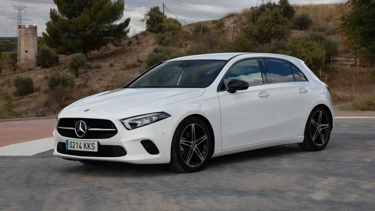 Mercedes-Benz  A 180 Style 7G-DCT 1