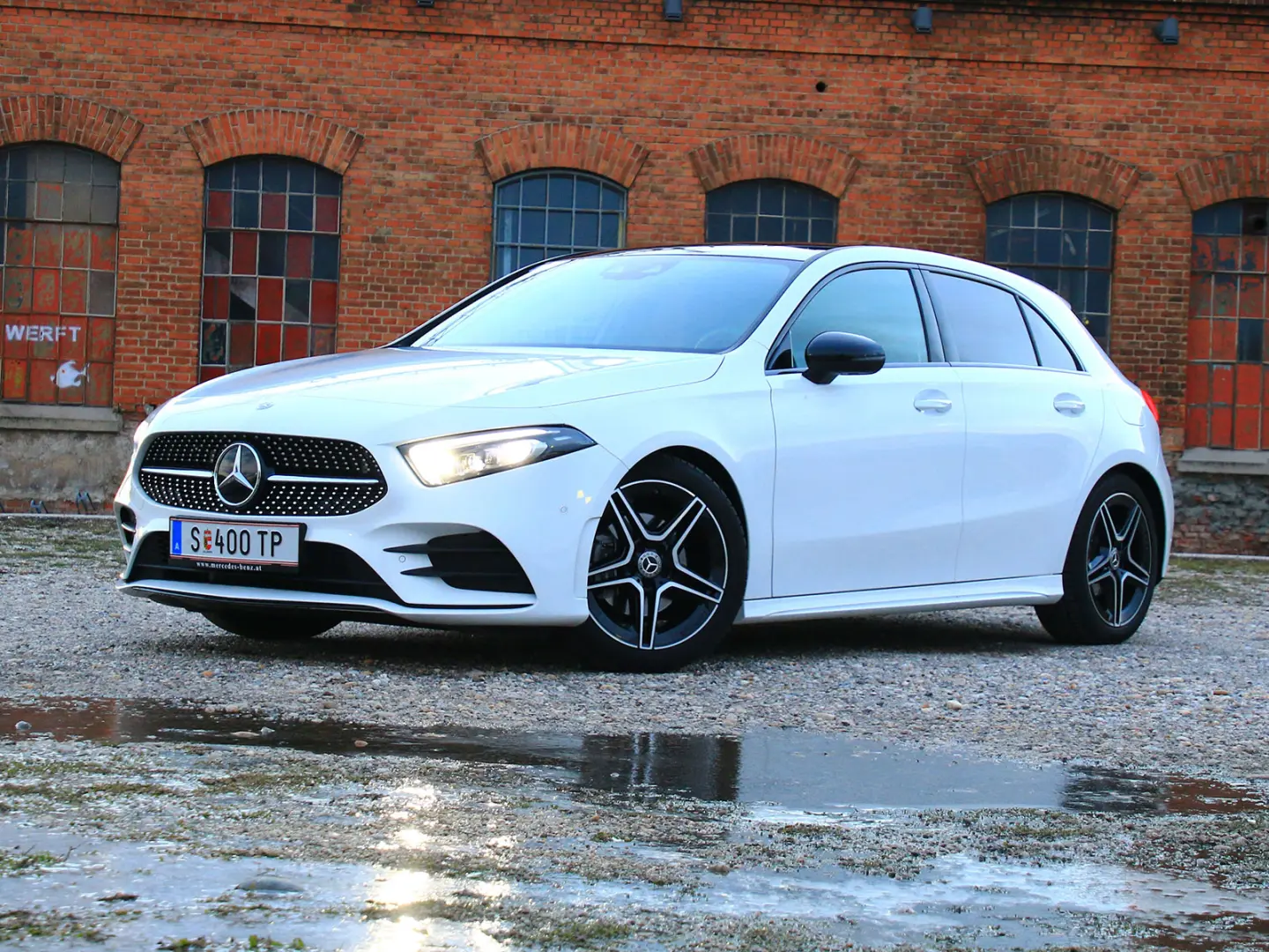 Mercedes-Benz  A 180 d Style Blackart Edition 7G-DCT 4