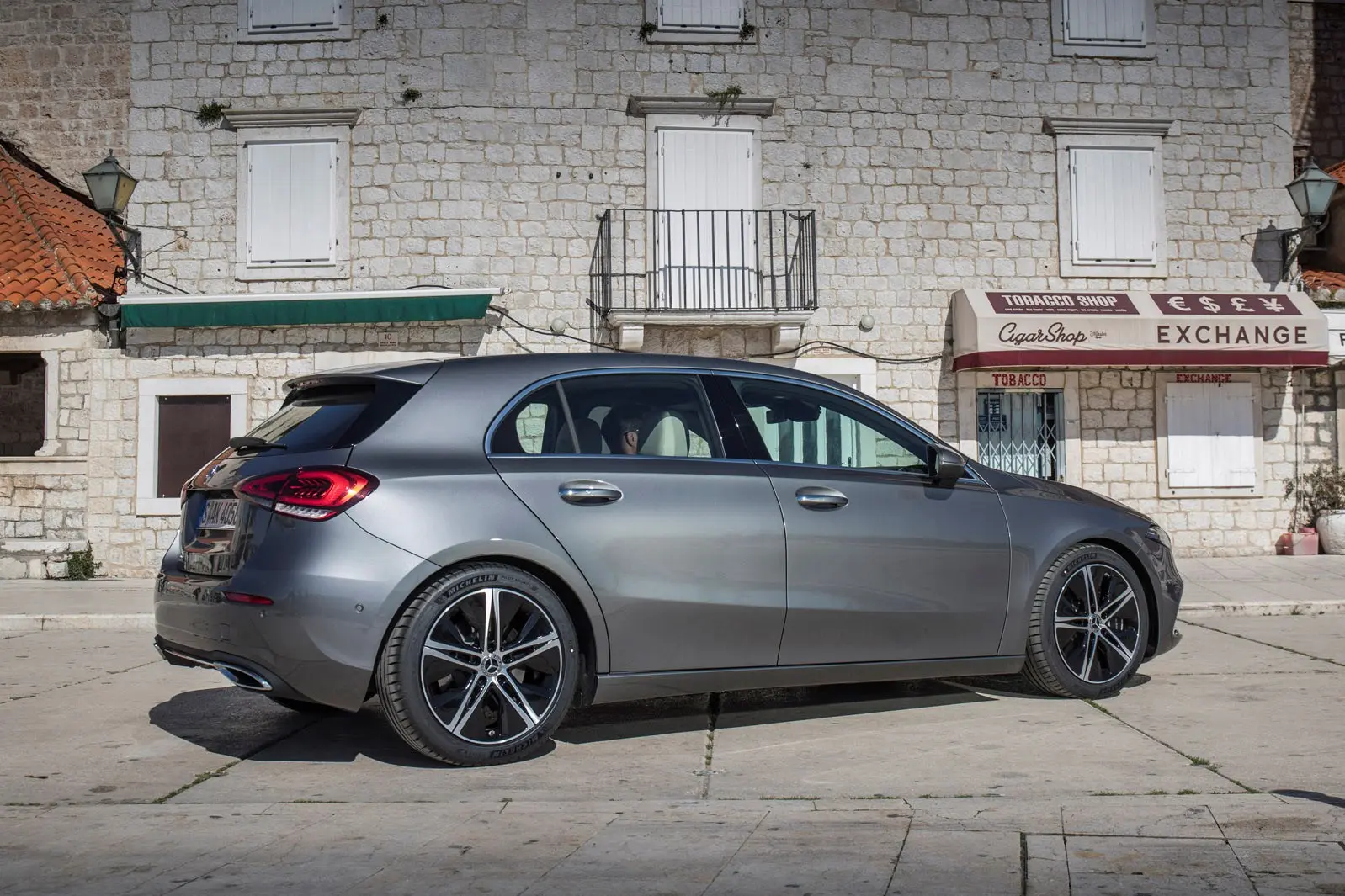 Mercedes-Benz  A 180 Style 7G-DCT 5