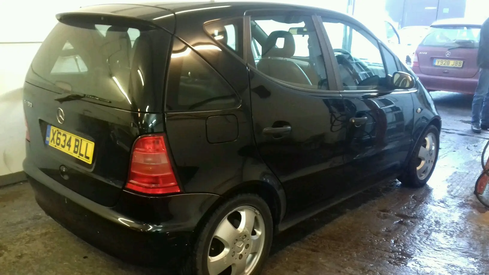 Mercedes-Benz  A 190 Avantgarde 2